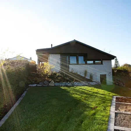 Charmantes Haus Am Hennesee