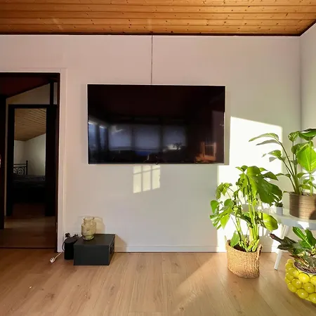 Charmantes Haus Am Hennesee